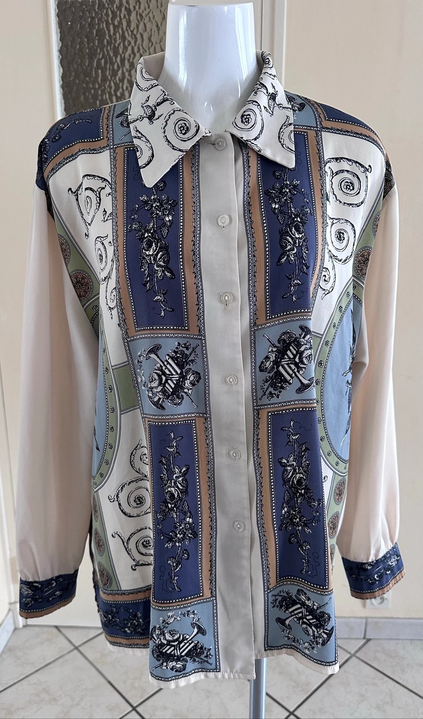 Magnifique Chemise Femme Manches Longues – Élégante & Fluide – État Irréprochable